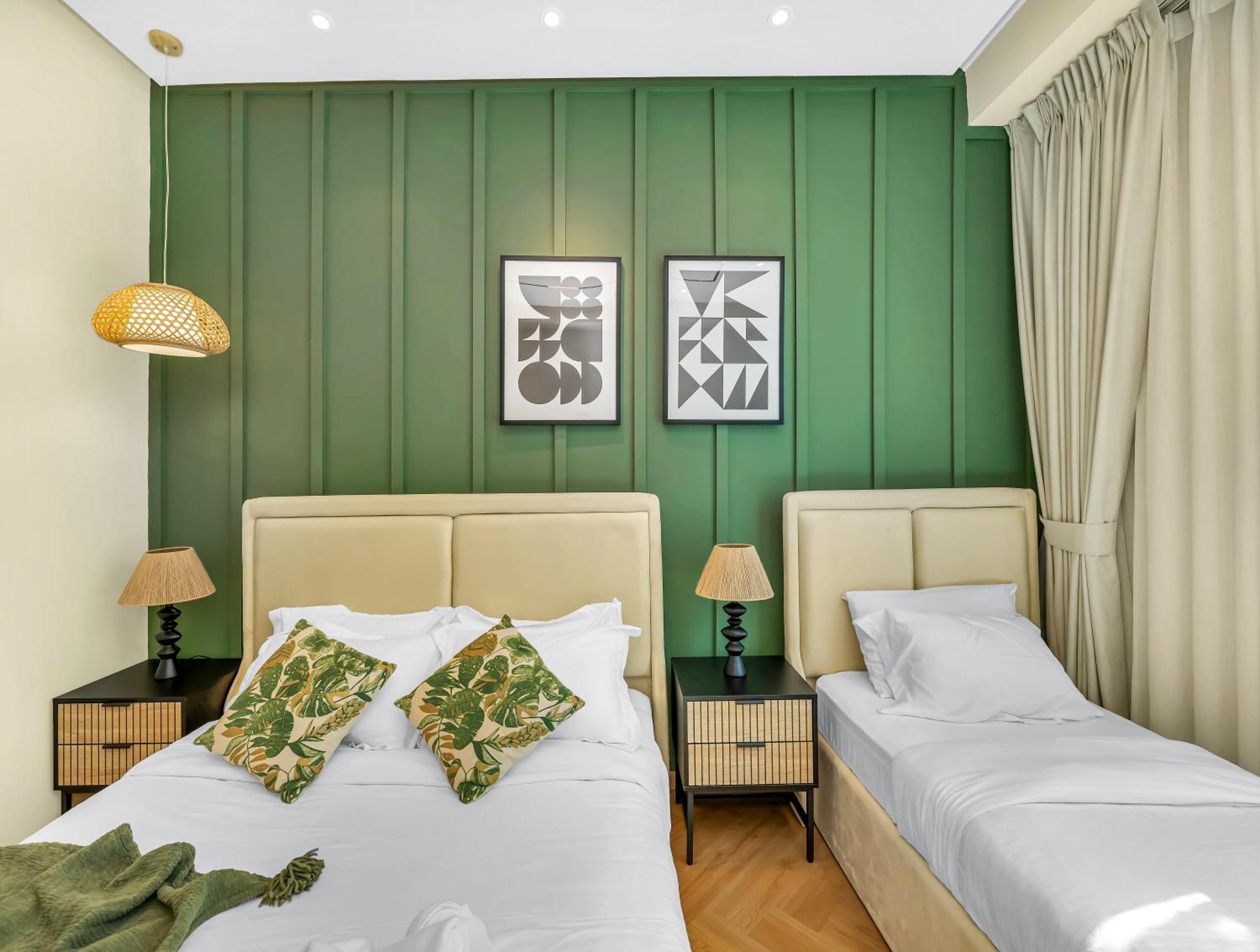 Apartment Stunning Newly Furnished Elegant Lux Dubai
