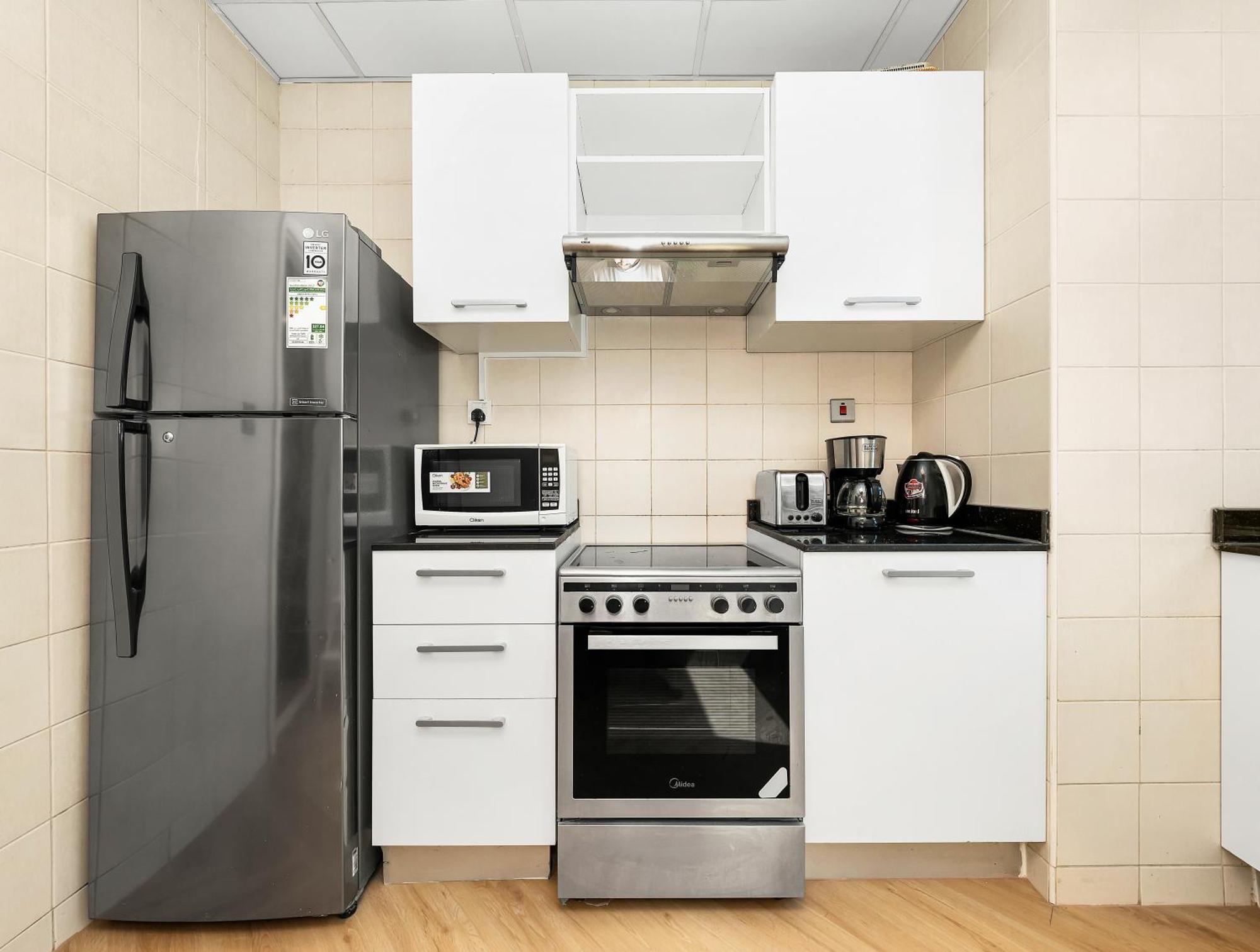 Stunning Newly Furnished Elegant Lux